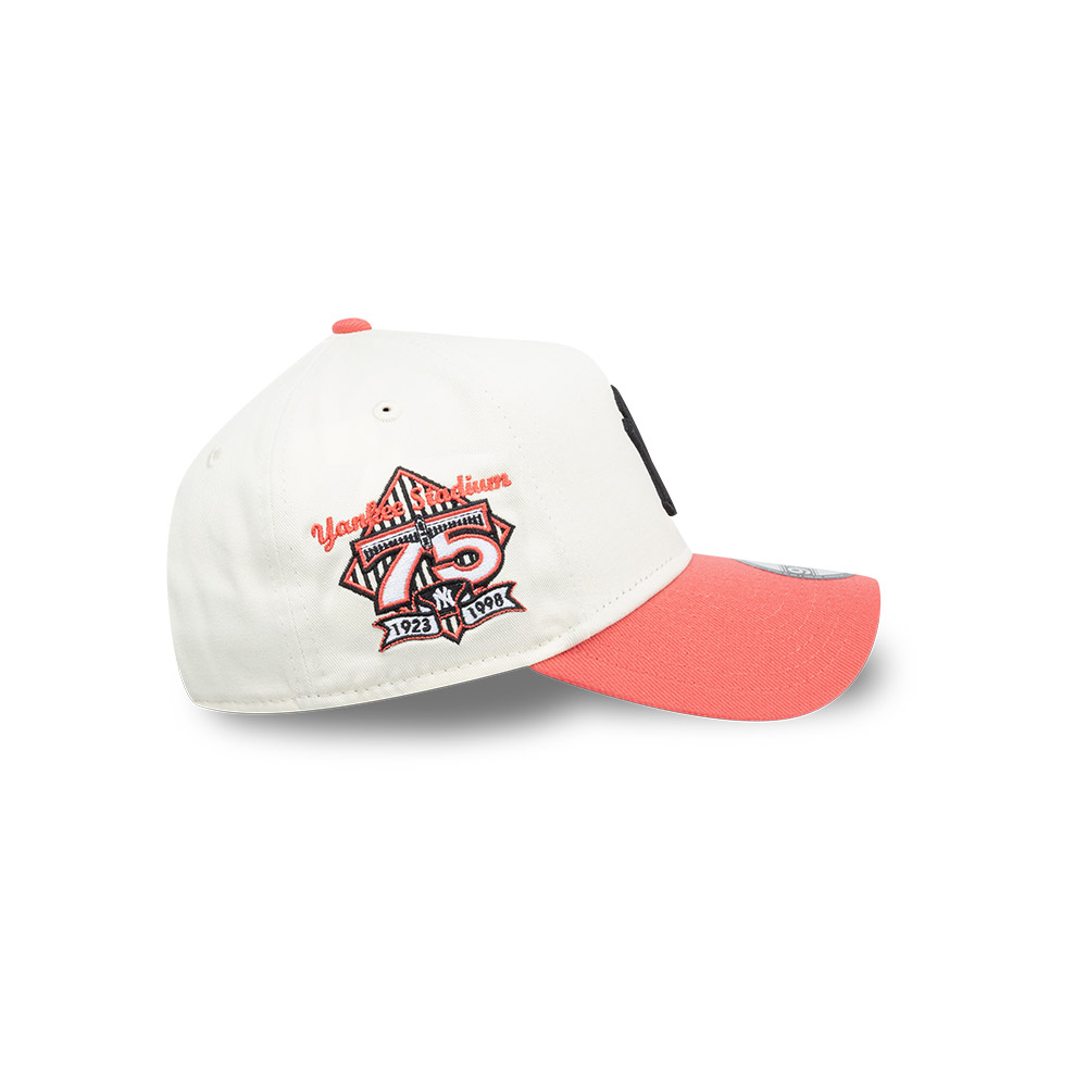 GORRA 9FORTY MLB NEW YORK YANKEES CHROME CORAL 940AF BLANCO - 4