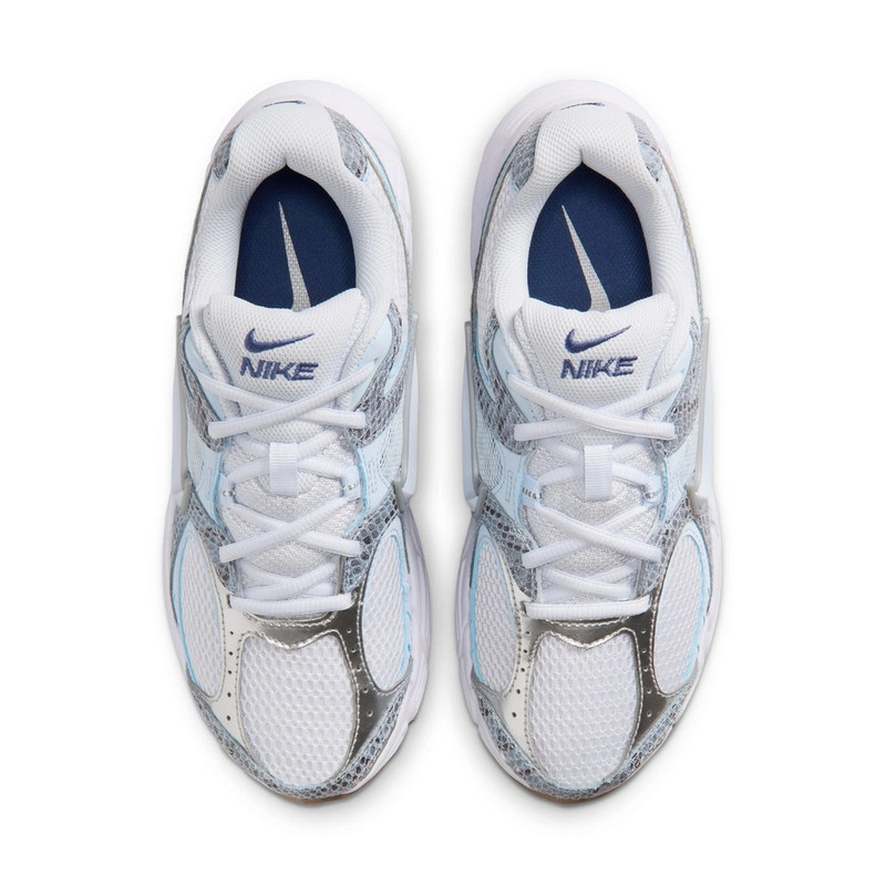 ZAPATILLAS NIKE V5 RNR PREMIUM IR1381-001 MUJER - 4