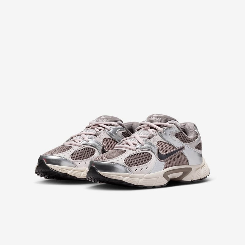ZAPATILLAS NIKE V5 RNR HQ6411-200 NIÑOS - 3