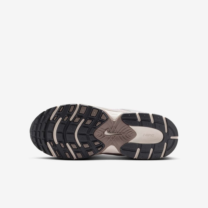 ZAPATILLAS NIKE V5 RNR HQ6411-200 NIÑOS - 6