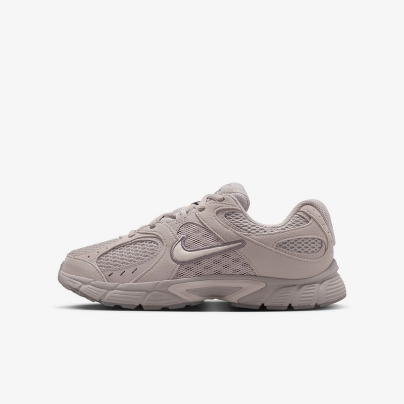 ZAPATILLAS NIKE V5 RNR IO1644-201 MUJER - 1