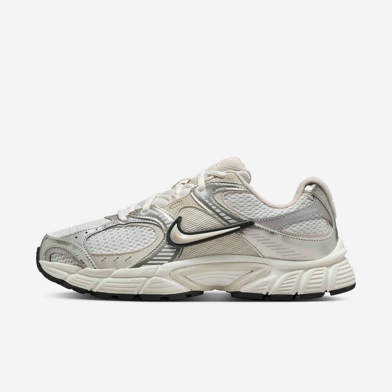 ZAPATILLAS NIKE V5 RNR HQ7901-104 MUJER - 1