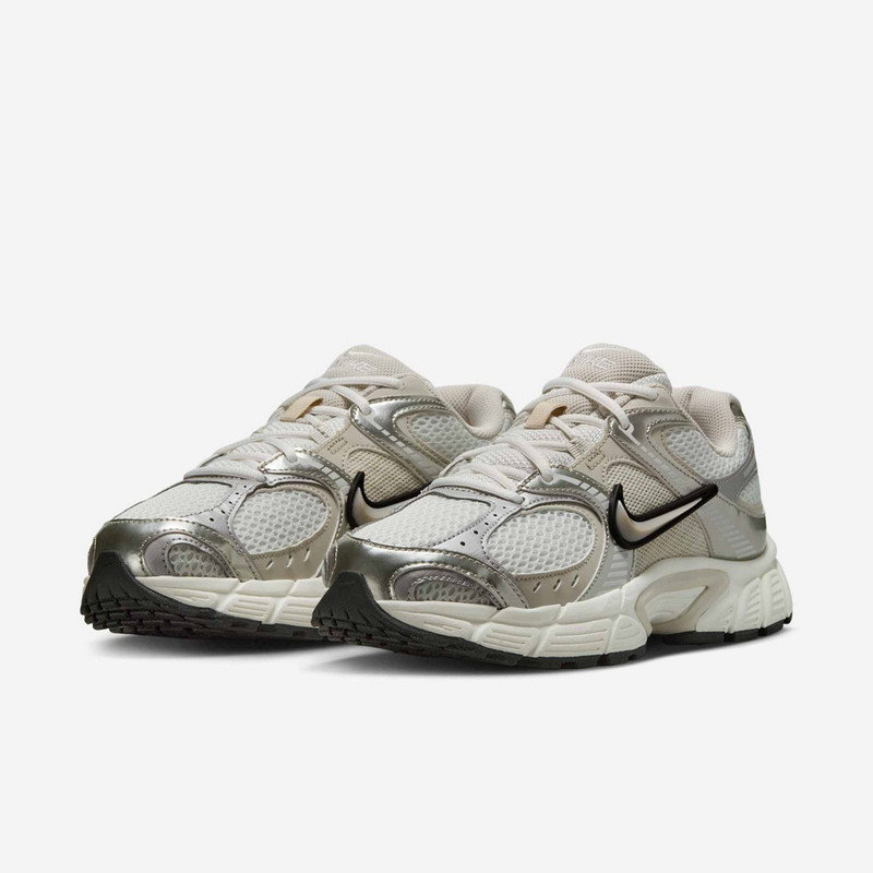 ZAPATILLAS NIKE V5 RNR HQ7901-104 MUJER - 3