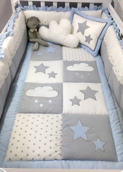SET CUNA BABYTU CELESTE BORDADO DISEÑO NUBES Y ESTRELITAS NIÑO - 1