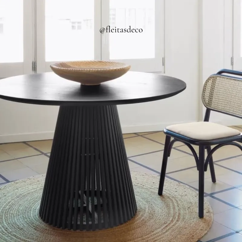 MESA DE COMEDOR MARIAS - 1