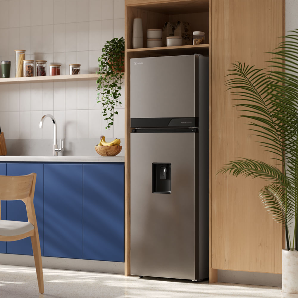 Refrigeradora Top Freezer con dispensador Electrolux 236L No Frost Silver ERT25A2P6DS - 8