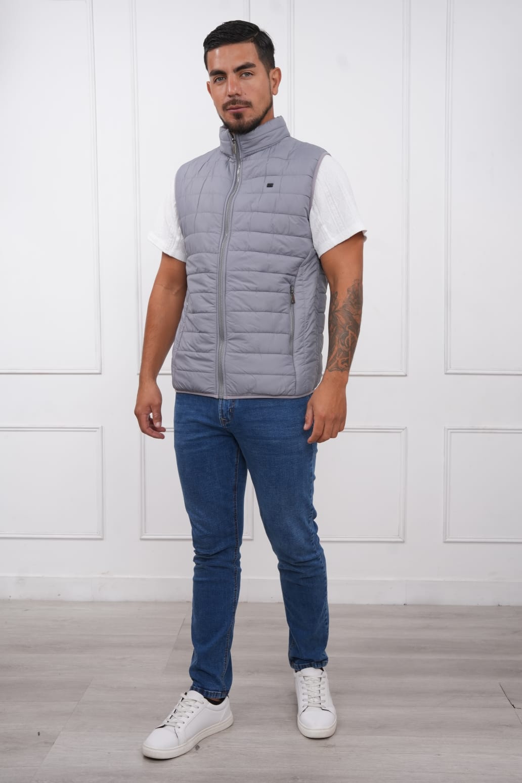 CHALECO ACOLCHADA NYLON COLOR GRIS CLARO PARA HOMBRE - 1