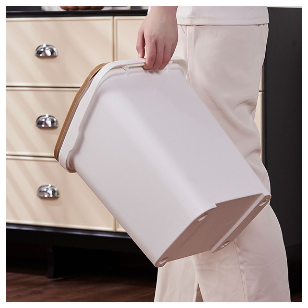 PAPELERA TACHO TAPA INCLINADA LI2 - 5