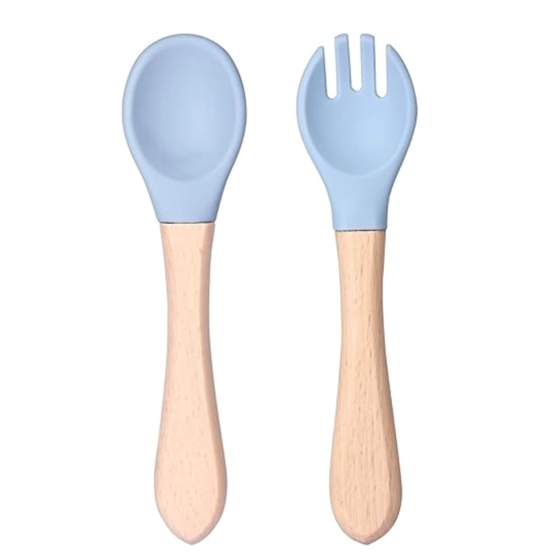 SET DE CUCHARA Y TENEDOR DE SILICONA CON MANGO DE MADERA PARA BEBE CON ESTUCHE NIÑO - 1