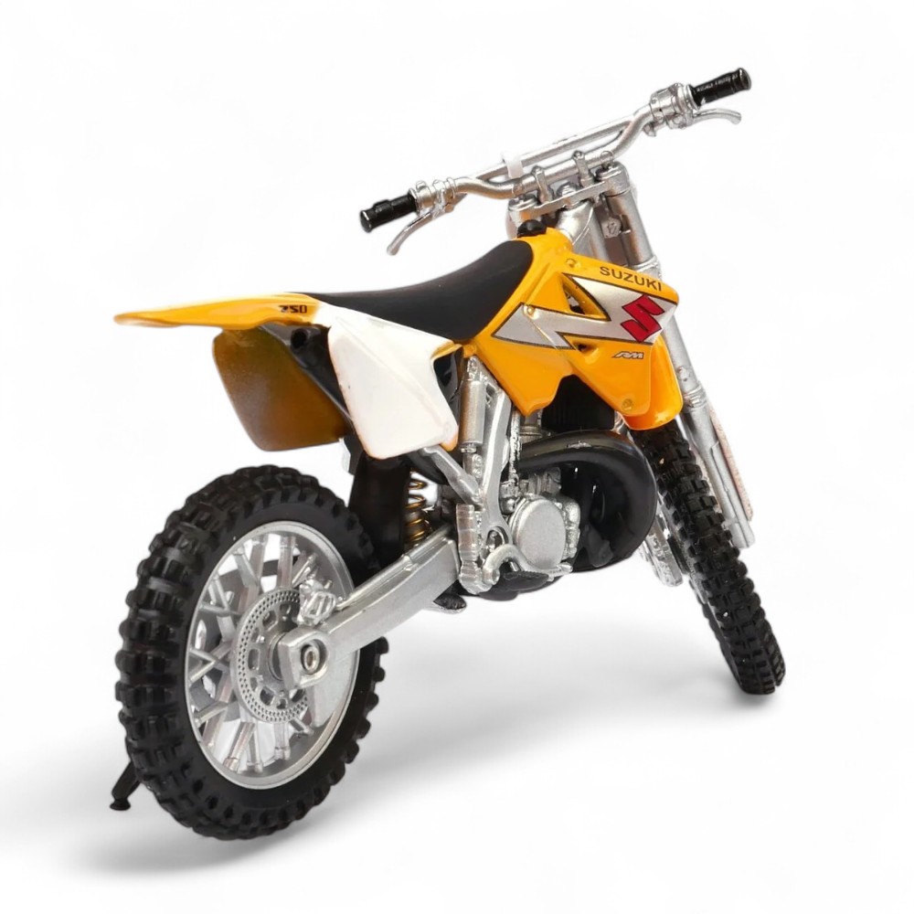 SUZUKI RM250 1/18 - 4