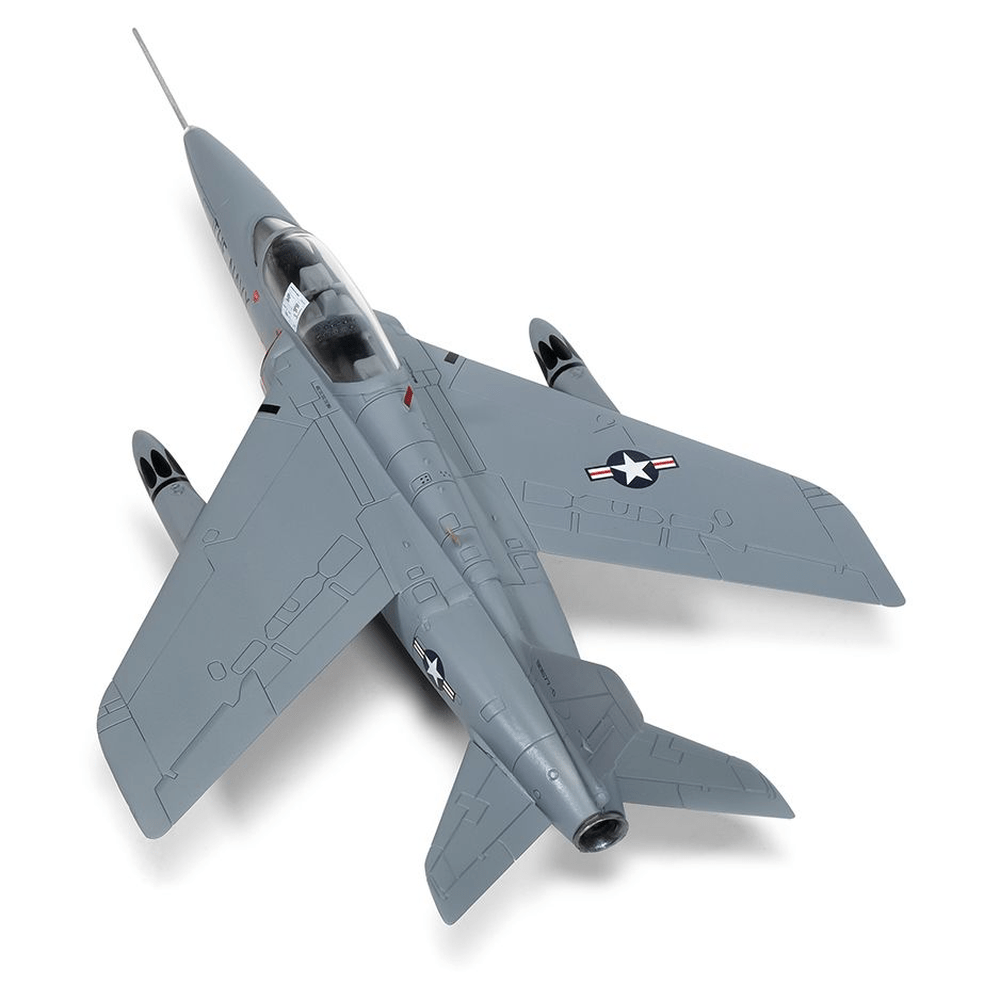 FOLLAND GNAT T.1 MODEL KIT 1/72 - 8