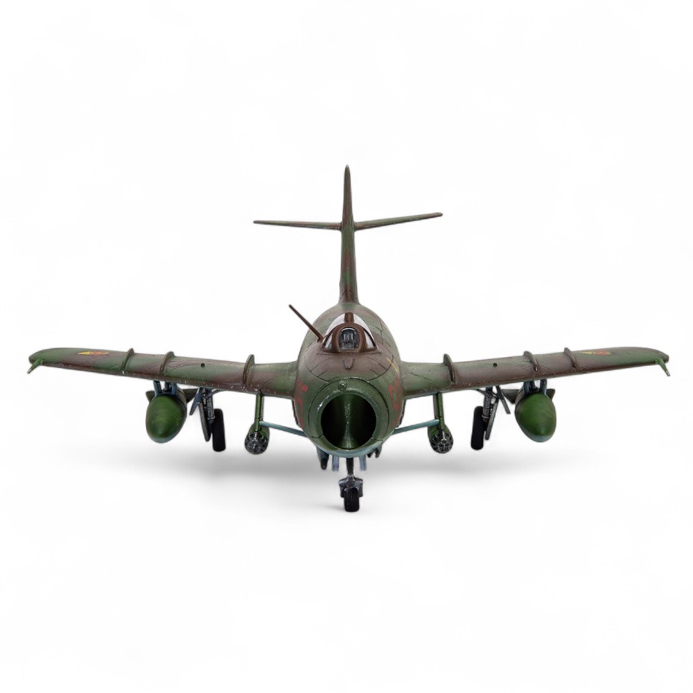 PZL LIM-5 MODEL KIT 1/72 - 6