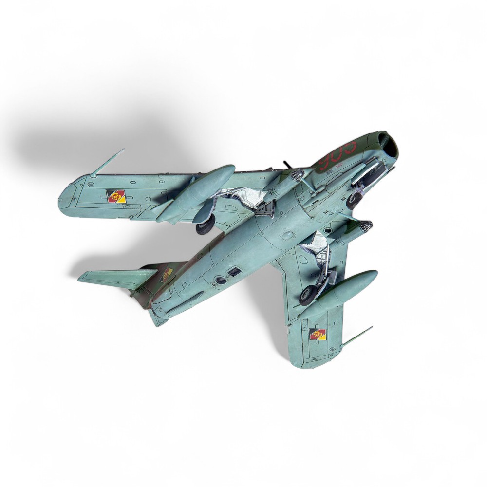 PZL LIM-5 MODEL KIT 1/72 - 7