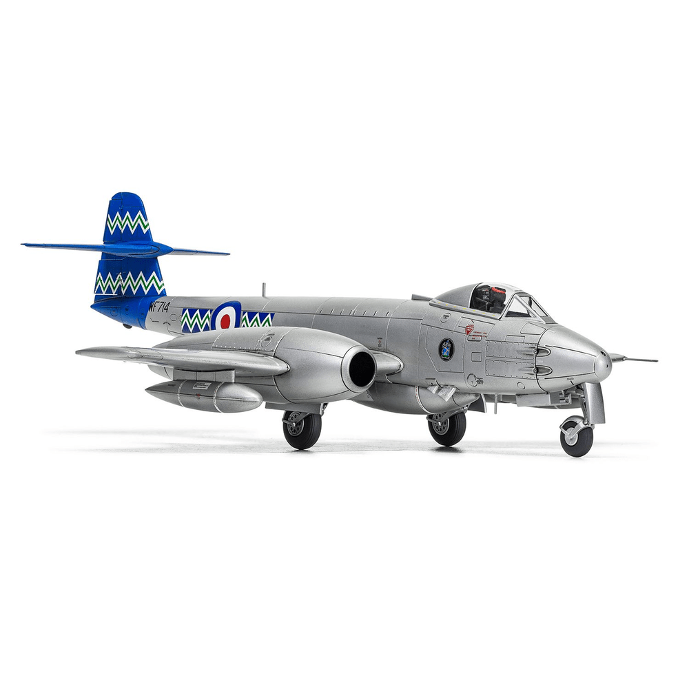 GLOSTER METEOR F.8 MODEL KIT 1/72 - 4