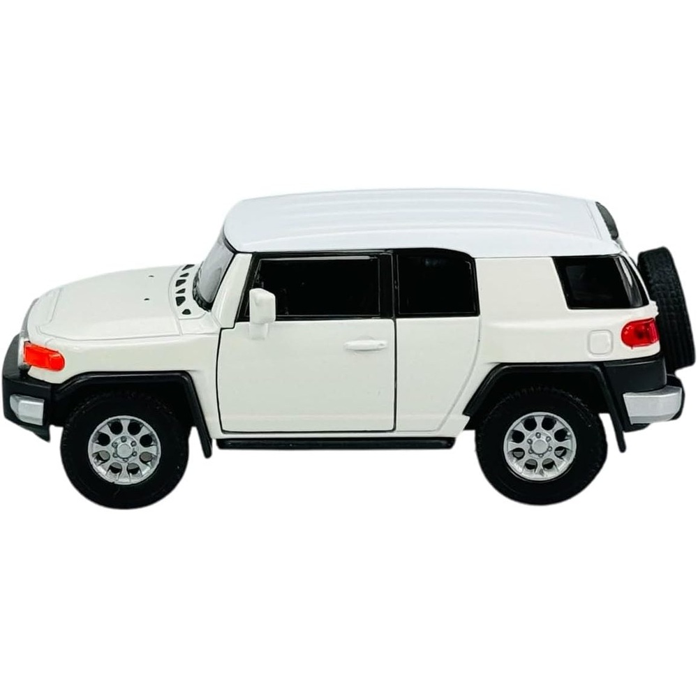 TOYOTA FJ CRUISER 1/34 - 4