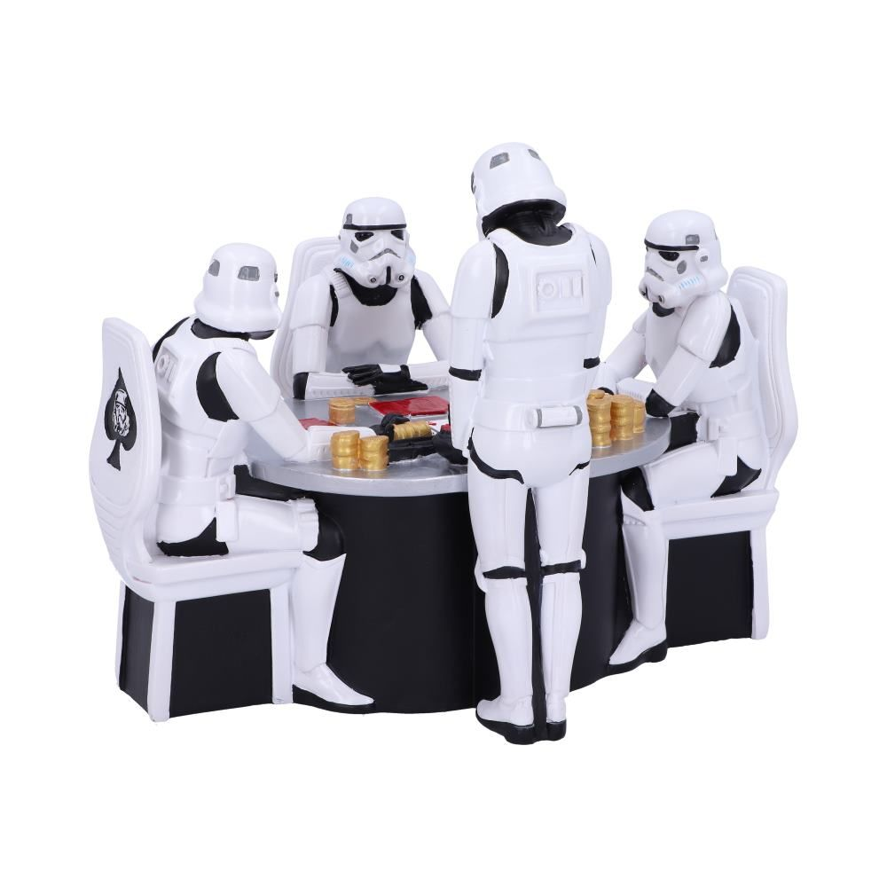 STORMTROOPER POKER FACE DIORAMA - 4