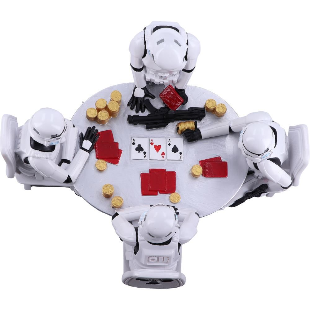 STORMTROOPER POKER FACE DIORAMA - 6