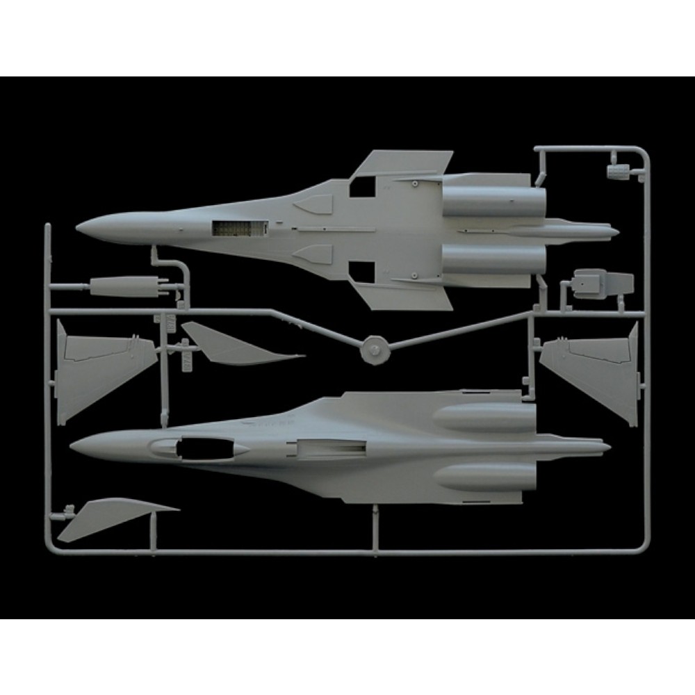 SU-33D FLANKER-D MODEL KIT 1/72 - 3