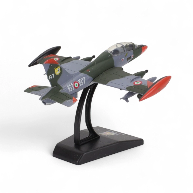 MACCHI MB 339A 61TH STORMO 1/100 - 2