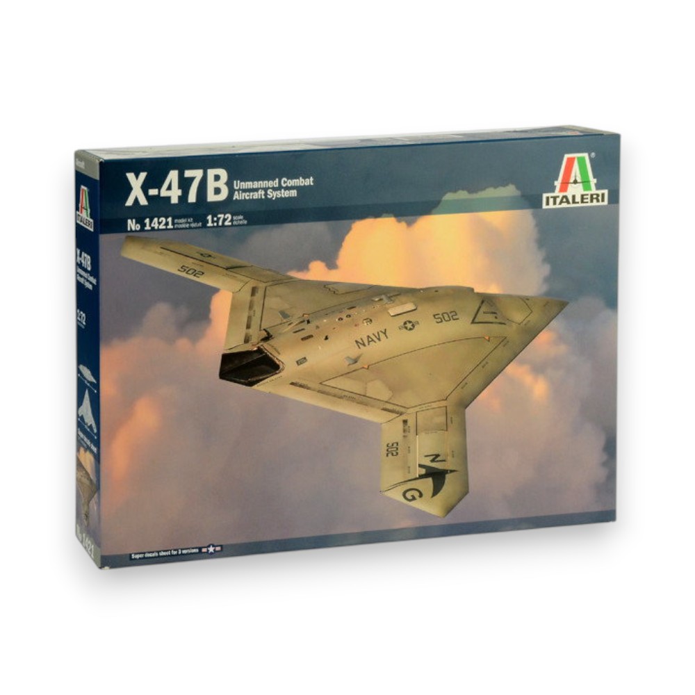X-47B UNMANNED COMBAT AIRCRAFT SYSTEM MODEL KIT 1/72 - 1