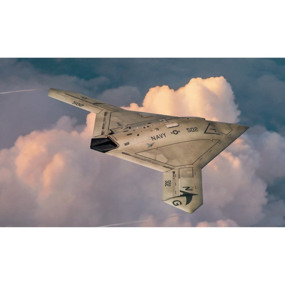 X-47B UNMANNED COMBAT AIRCRAFT SYSTEM MODEL KIT 1/72 - 2