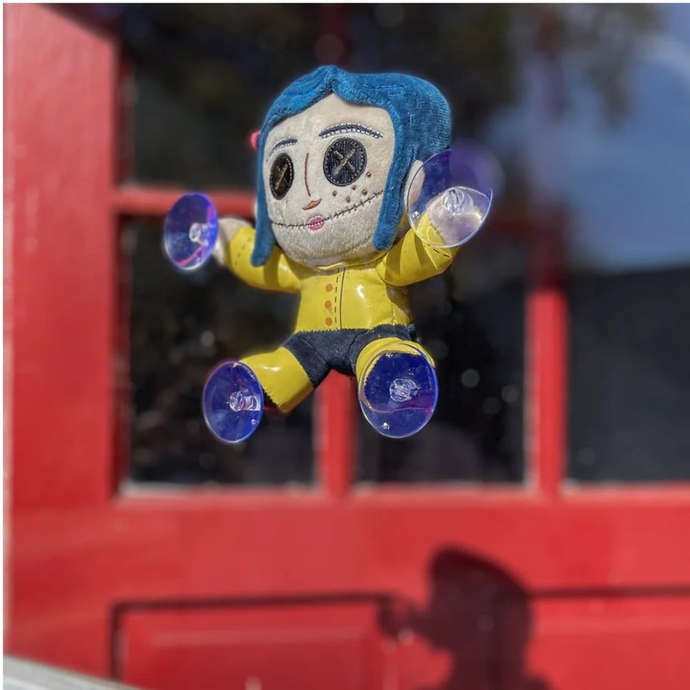 CORALINE BUTTON-EYED PLUSH WINDOW CLINGER (PELUCHE PARA VENTANA) - 3