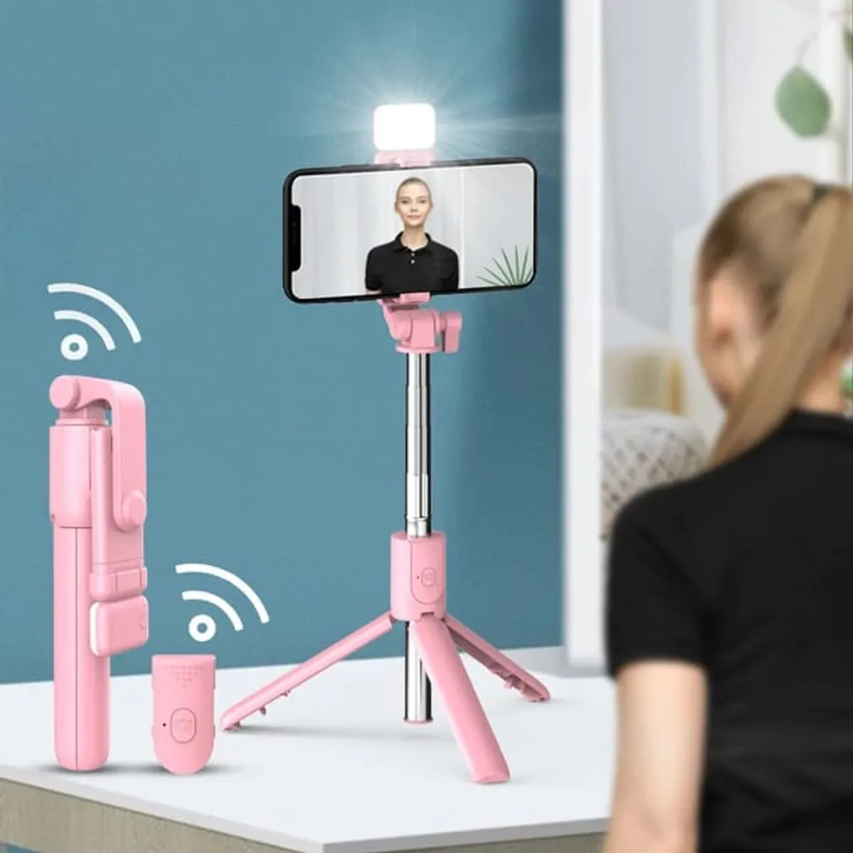 PALO SELFIE Y TRÍPODE CON LUZ LED - ROSADO - 1
