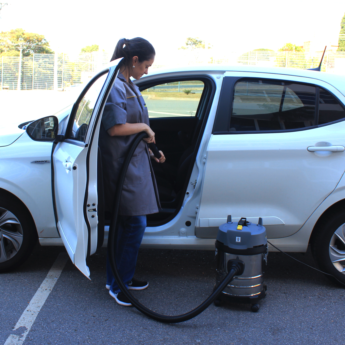 ASPIRADORA EN SECO Y HUMEDO NT20/1 1400W 20L KARCHER - 8