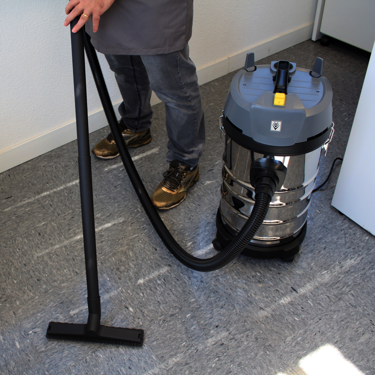 ASPIRADORA EN SECO Y HUMEDO NT30/1 1400W 30L KARCHER - 8