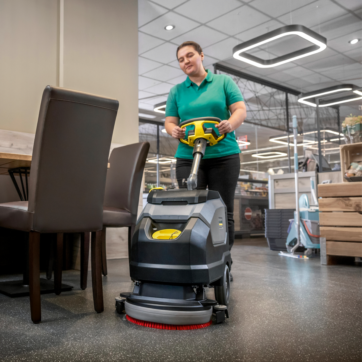 FREGADORA ASPIRADORA DE EMPUJE BD35/15 A BATERIA 15L KARCHER - 4