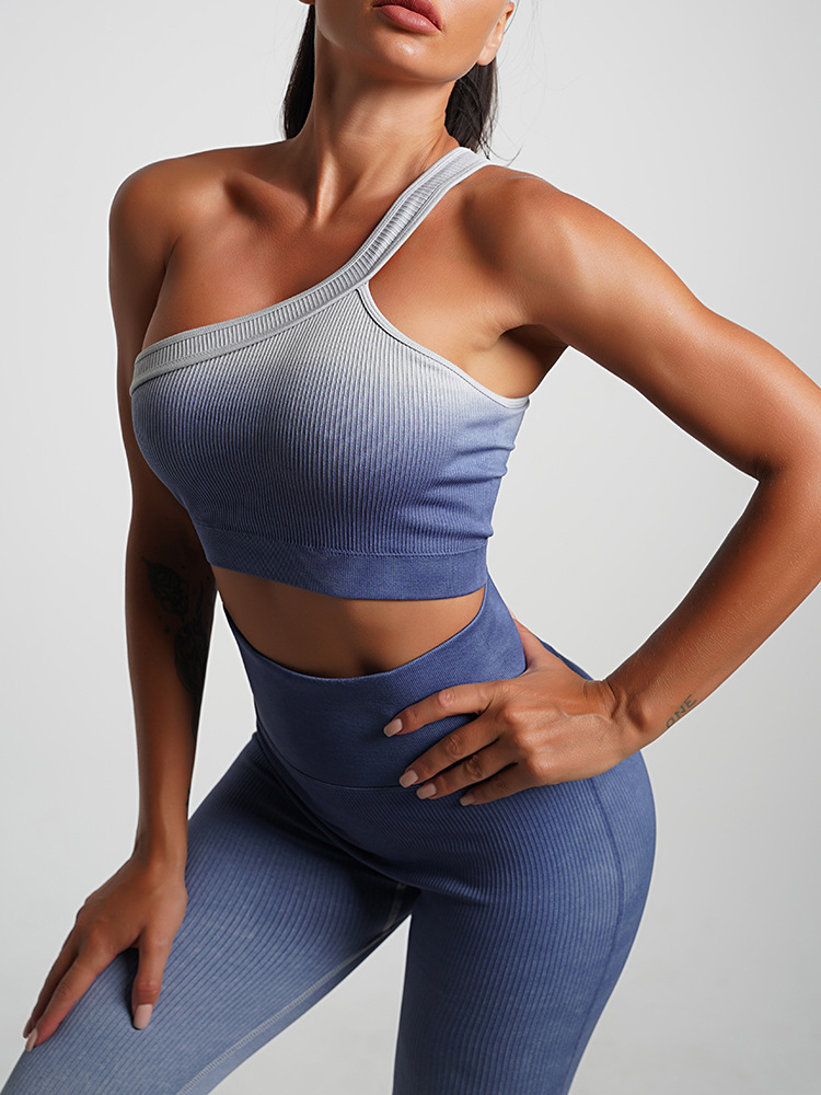 CONJUNTO PARA DAMA DEPORTIVO CON TOP CRUZADO Y LEGGINS - 2