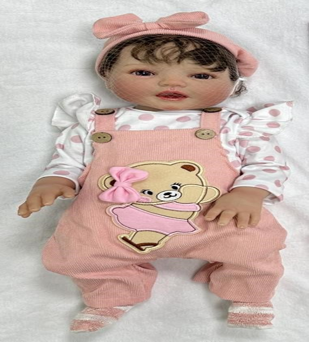 MUÑECA REALISTA CON ACCESORIOS - 1