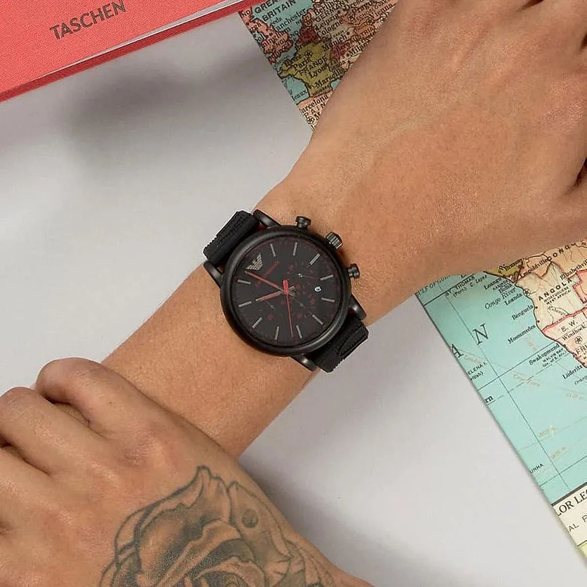 RELOJ EMPORIO ARMANI NEGRO CORREA DE SILICONA - 7