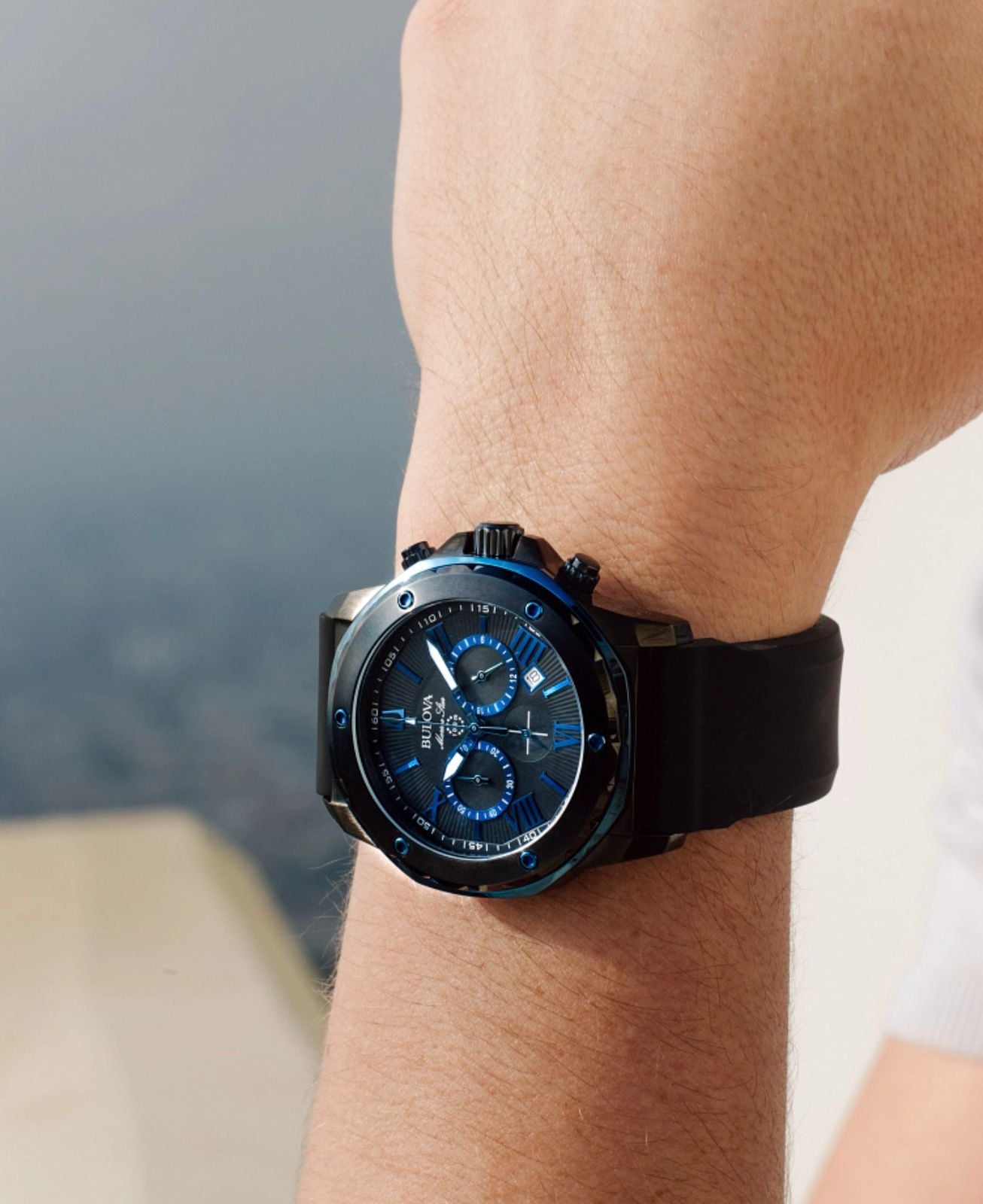 RELOJ BULOVA MARINE STAR CRONOGRAFO NEGRO CON AZUL ELECTRICO - 4