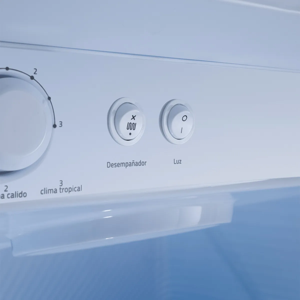 VITRINA EXHIBIDORA NOFROST INDURAMA 410 LITROS VFV-520 GR - 6