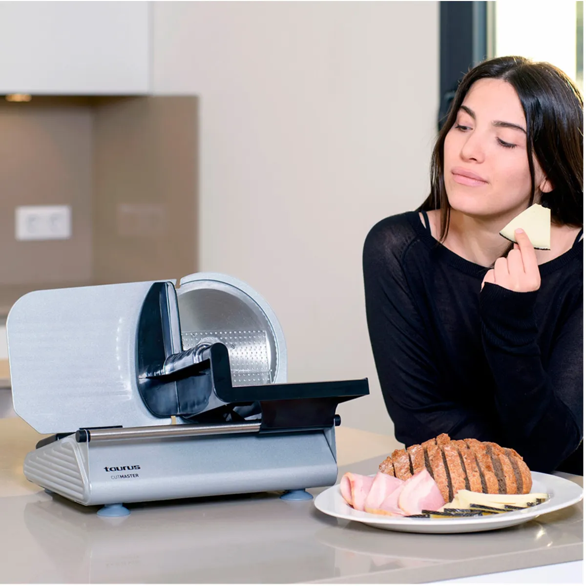 CORTAFIAMBRES CUTMASTER TAURUS 150W - 5
