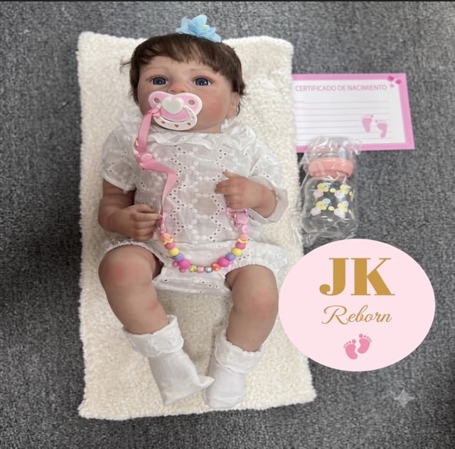 MUÑECA BEBÉ REBORN REALISTA CON OJOS ABIERTOS - SET ELEGANTE DE ENCAJE BLANCO CON ACCESORIOS (LÍNEA JK REBORN) - 1