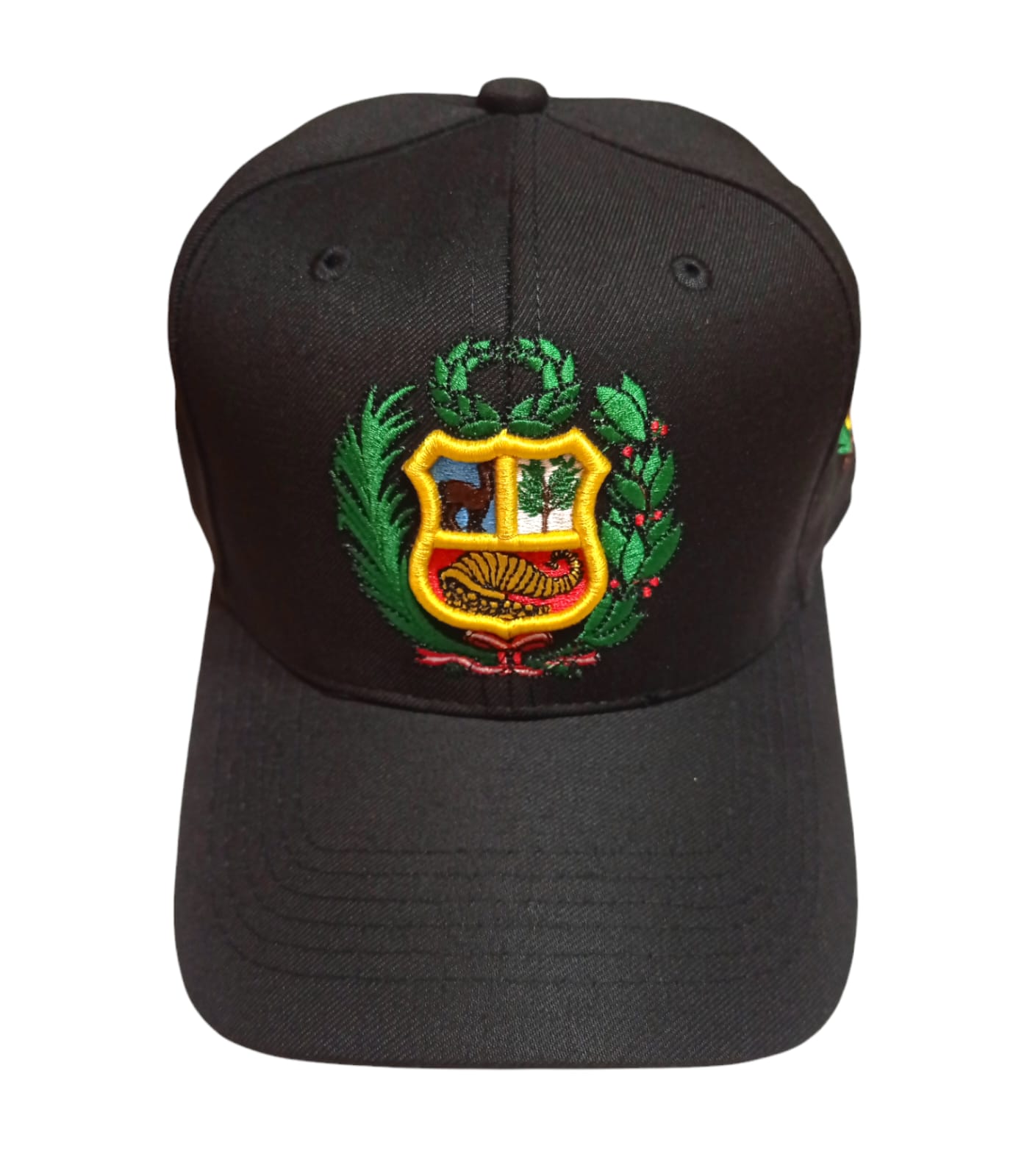 GORRA VISERA CURVO NEGRO CON BORDADO DE ESCUDO PERUANO CORREA AJUSTABLE - 1