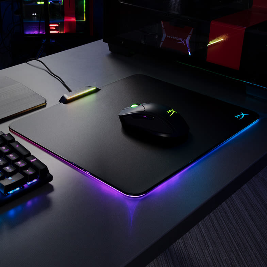 MOUSE PAD GAMING HYPERX FURY ULTRA RGB HX-MPFU-M ILUMINACIÓN LED BASE RÍGIDA - 3