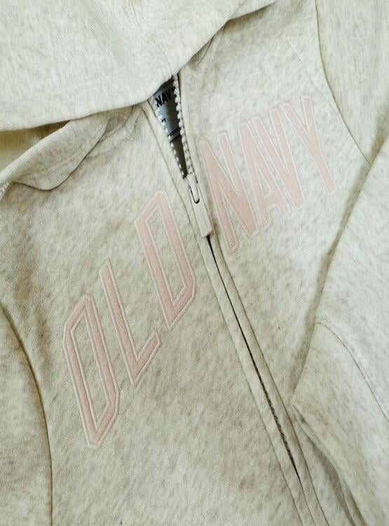 CASACA DE ALGODÓN PARA NIÑA MARCA OLD NAVY COLOR CREMA - 2