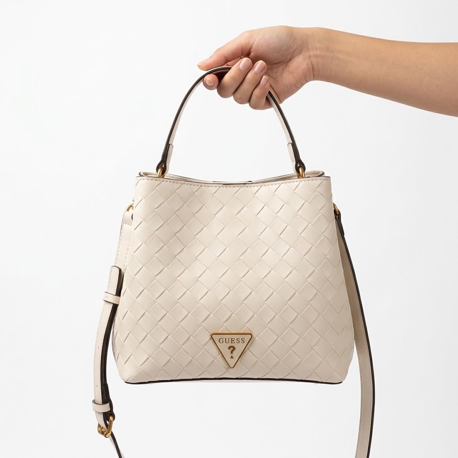 CARTERA CROSSBODY GUESS BEIGE CON RELIEVE - 2
