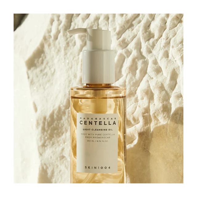MADAGASCAR ACEITE LIMPIADOR COREANO CENTELLA LIGHT CLEANSING OIL DE 200ML - 2
