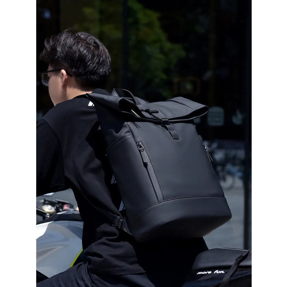 MOCHILA IMPERMEABLE ENROLLABLE MOCHILA EJECUTIVA HOMBRE UNISEX PARA LAPTOP TRABAJO UNIVERSIDAD EN CUERO PU - 4