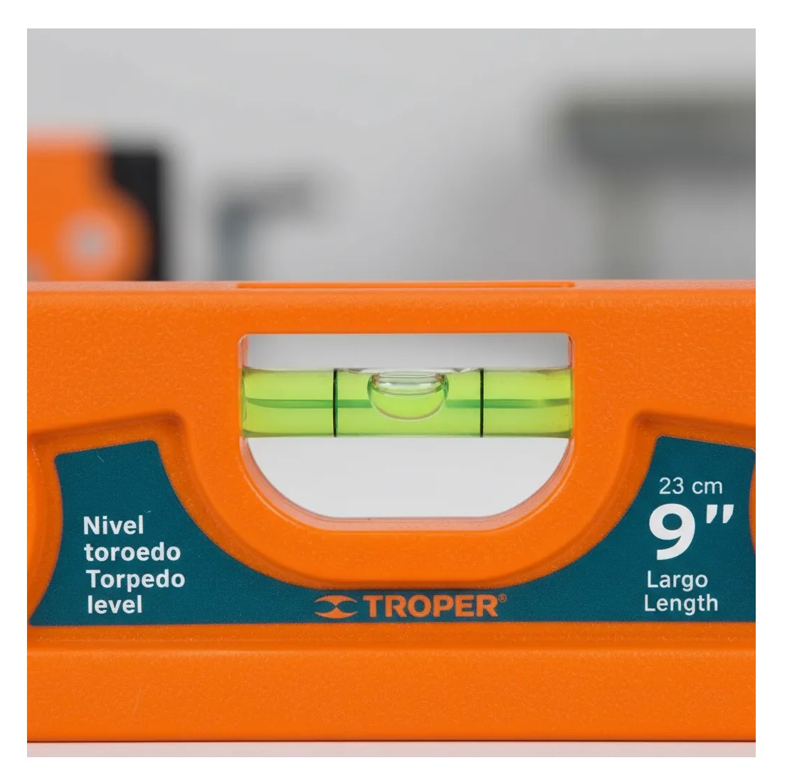 NIVEL MAGNÉTICO 9'' PLÁSTICO ABS TRUPER 11223 - 6
