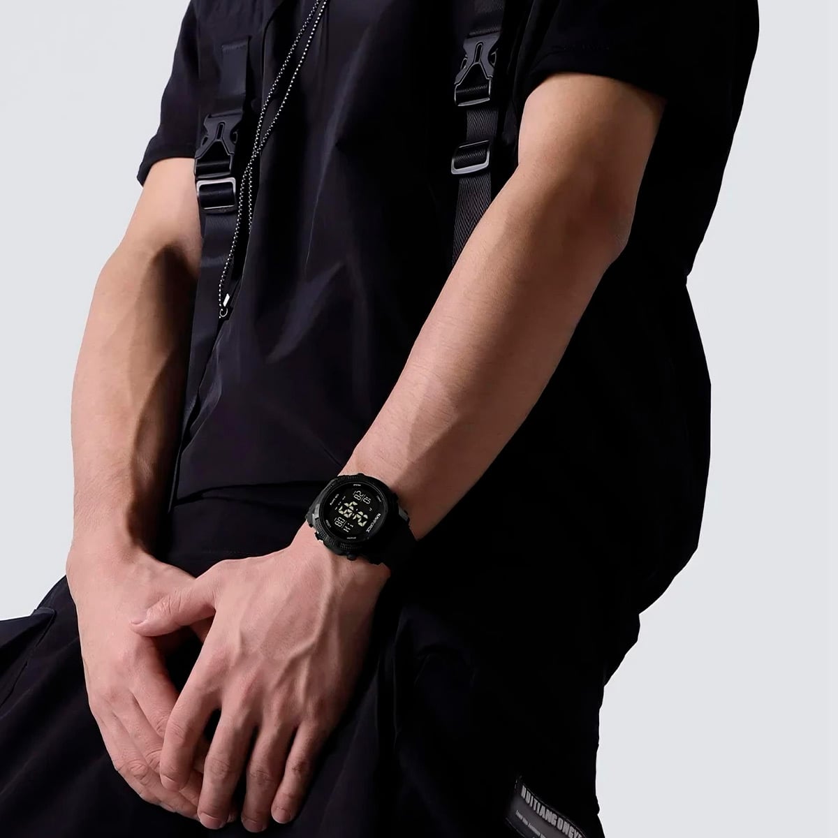RELOJ PULSERA NAVIFORCE 7104 PANTALLA DIGITAL LCD DEPORTIVO - 4