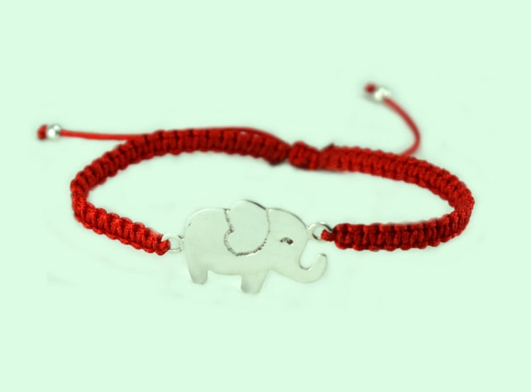 PULSERA RELISE PLATA ELEFANTE SUERTE PITA TEJIDA ROJA - 1