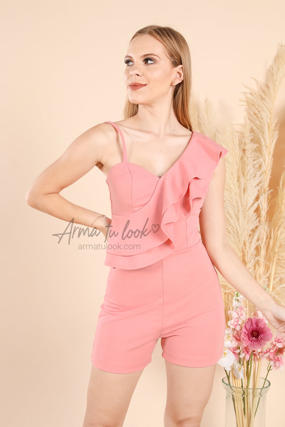 ENTERIZO MUJER ARMA TU LOOK KYLIE ROMPER OLANES ESCOTE CORAZON - 1