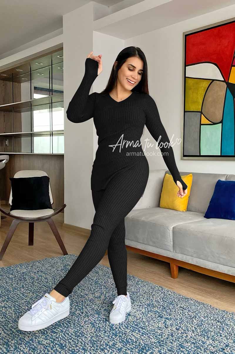 SET PANTALÓN LEGGIN + SWEATER LANA MUJER ARMA TU LOOK COZY - 1