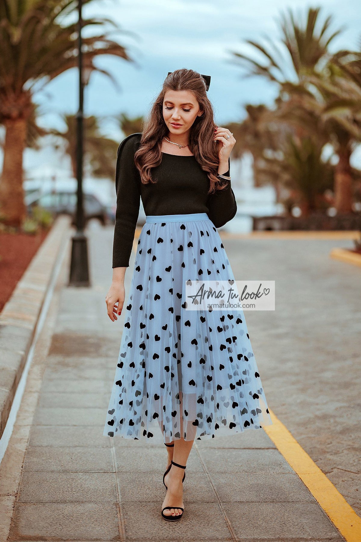 FALDA MIDI MUJER ARMA TU LOOK LOVE 3D DE TUL CON APLICACIONES DE CORAZONES - 1