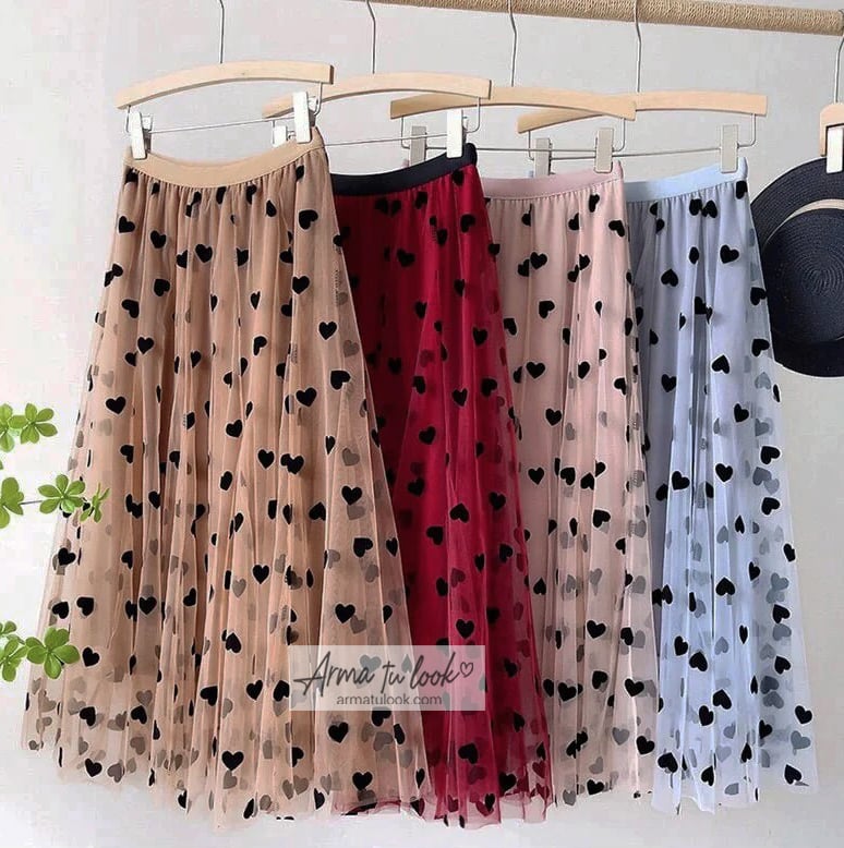 FALDA MIDI MUJER ARMA TU LOOK LOVE 3D DE TUL CON APLICACIONES DE CORAZONES - 3